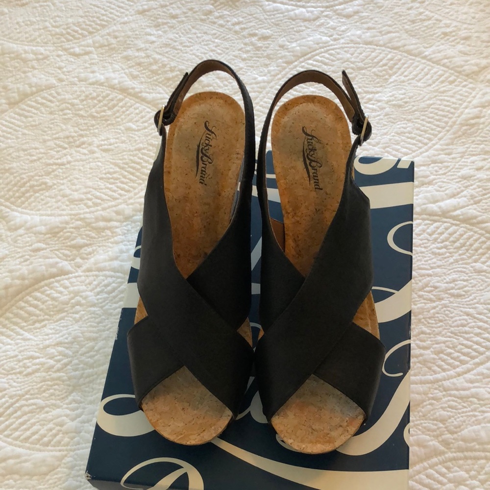 Lucky Brand Minari Sandals